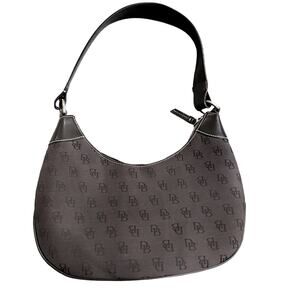 Dooney Bourke navy signature vintage handbag hobo shape great‎ condition. 90’s